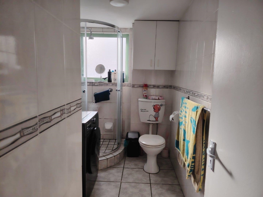To Let 2 Bedroom Property for Rent in Greenways Golf Estate Western Cape